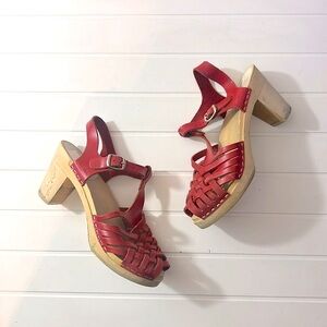 Maguba Heeled Clog Sandals